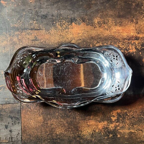 Lot of 4 Vintage Silver Plated and 2 Aluminum Serving Trays/Platters/Bowl - Picture 13 of 15